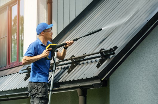 Exterior Cleaning Unlimited Metal Roof Power Washer
